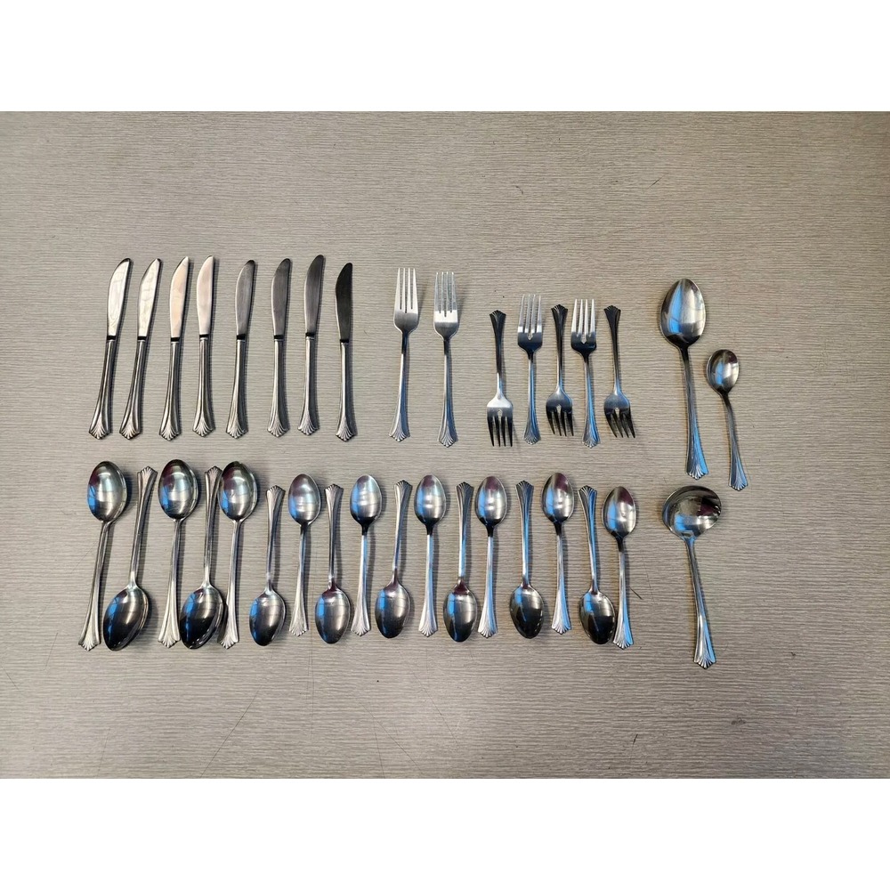 Stanley Roberts Rogers Co SS Triumph Forks Knives Spoons‎ Assortment 35 Pcs